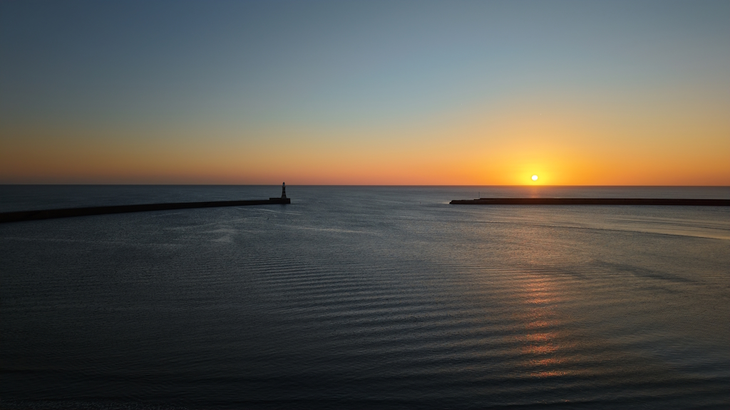 Roker Sunrise